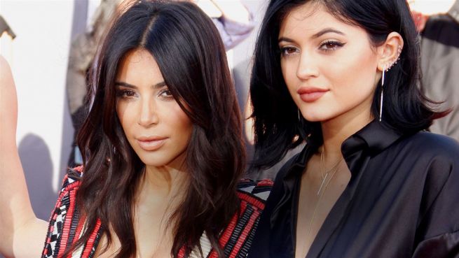 go to Erstes Interview nach Geburt: Kim befragt Kylie