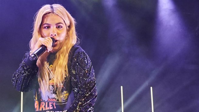 go to Happy Birthday, Hayley Kiyoko!